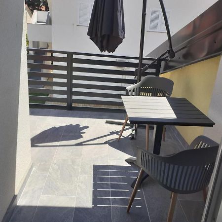 Pavel, Studio Apartman プリヴラカ エクステリア 写真
