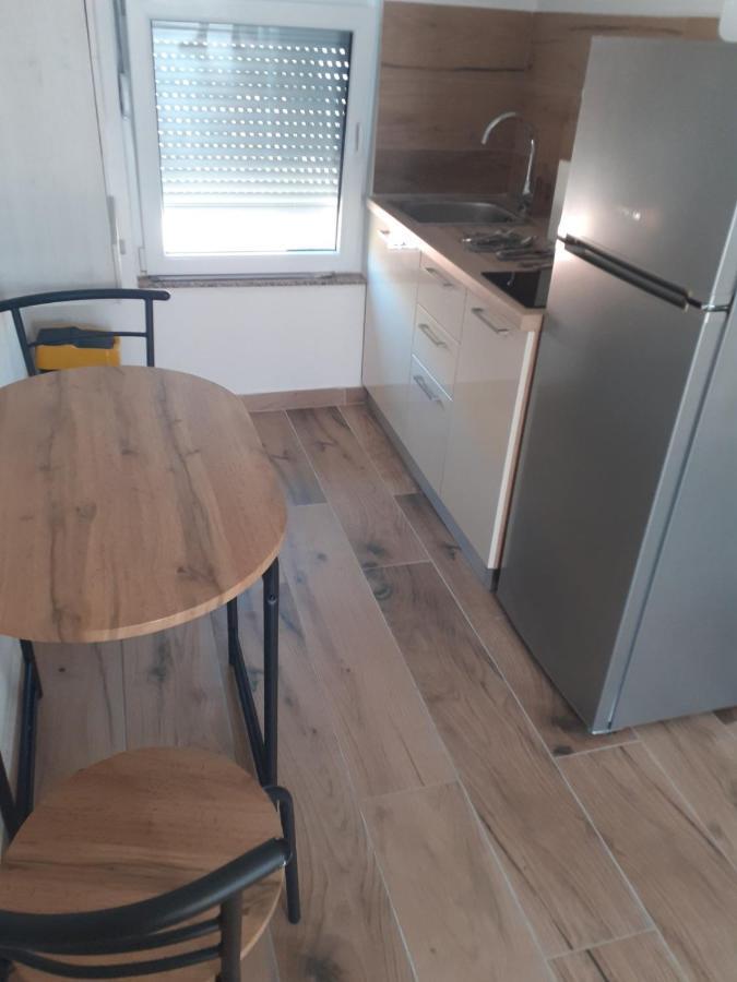 Pavel, Studio Apartman プリヴラカ エクステリア 写真